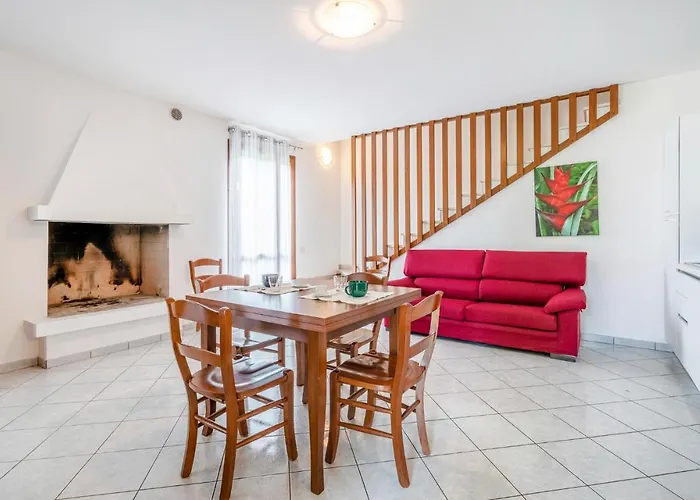 3 Bedroom Awesome In Albarella Ro *