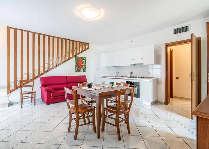 3 Bedroom Awesome In Albarella Ro *