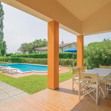 3 Bedroom Awesome In Albarella Ro *