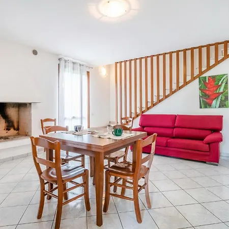 3 Bedroom Awesome In Albarella Ro *