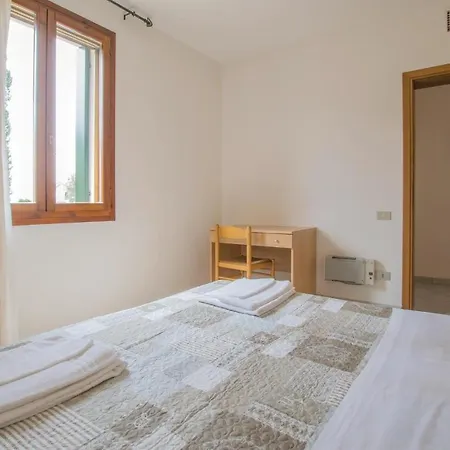 Holiday home Beautiful In Albarella Ro With Kitchen *