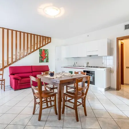 Beautiful In Albarella Ro With Kitchen *