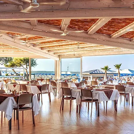 Beautiful In Albarella Ro With Kitchen Albarella Island