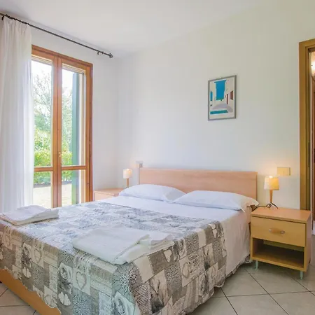 Beautiful In Albarella Ro With Kitchen Holiday home Albarella Island